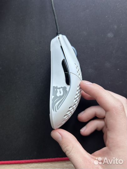 Игровая мышь Glorious model o minus