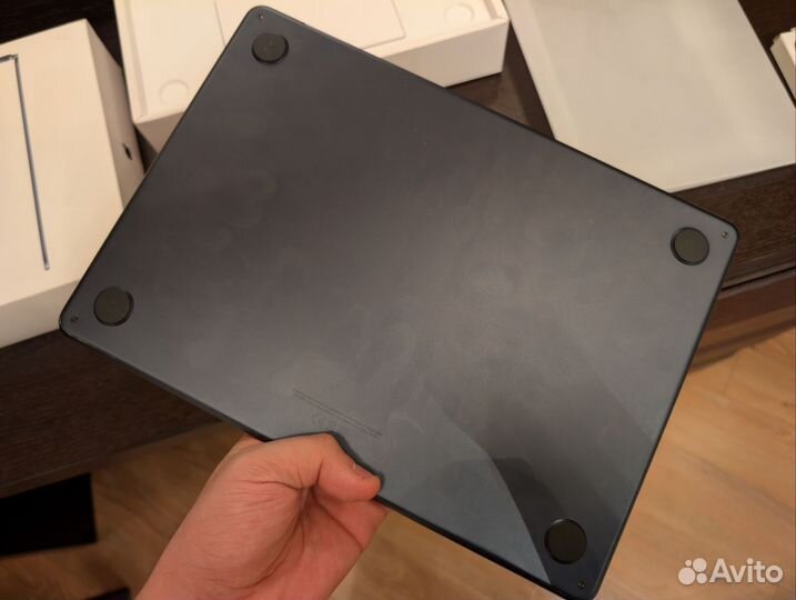 MacBook Air 13 M2 (8/256Gb)