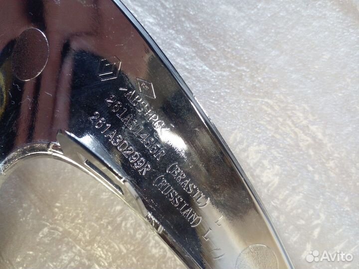 Накладка левой птф Рено Сандеро 2 с 2014г новая