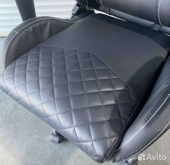 Компьютерное кресло новое