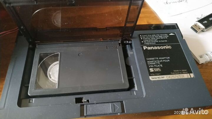 Адаптер для видеокассет