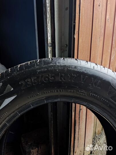 Шины 235 65 17 летние бу