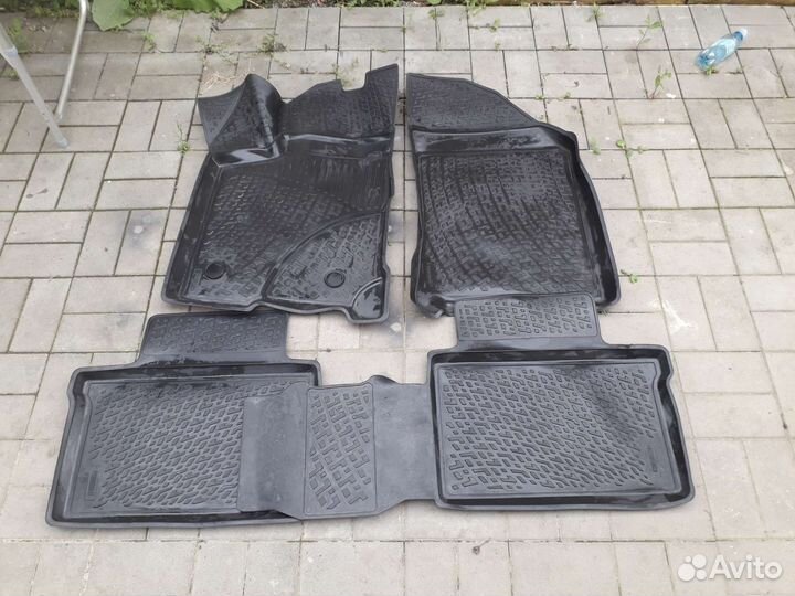 Коврики поуритановые лада веста
