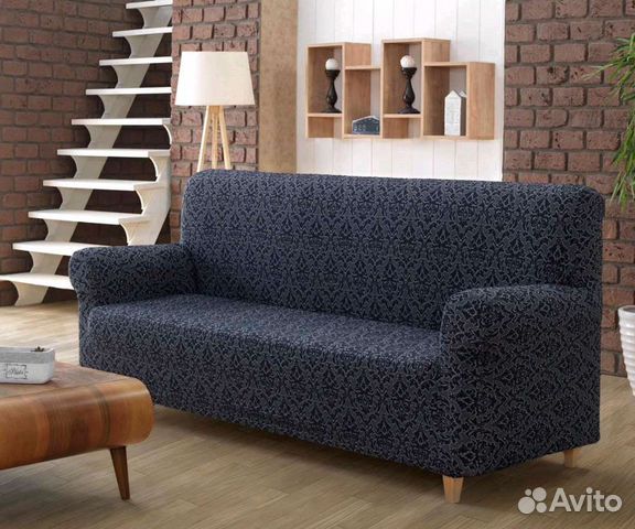 Натяжной чехол на диван