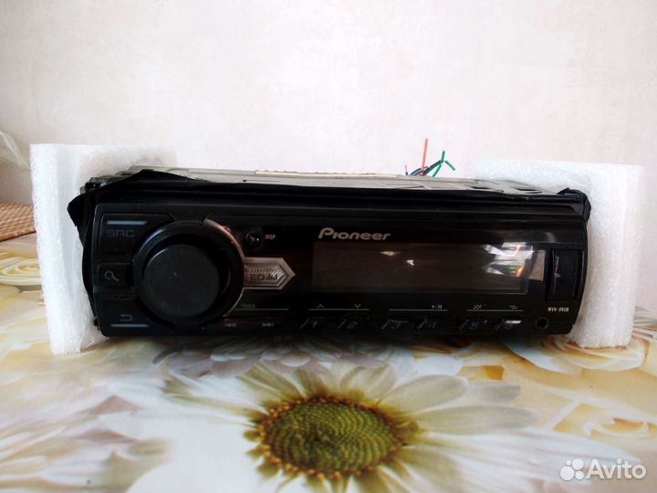 Кассетная автомагнитола и пионер