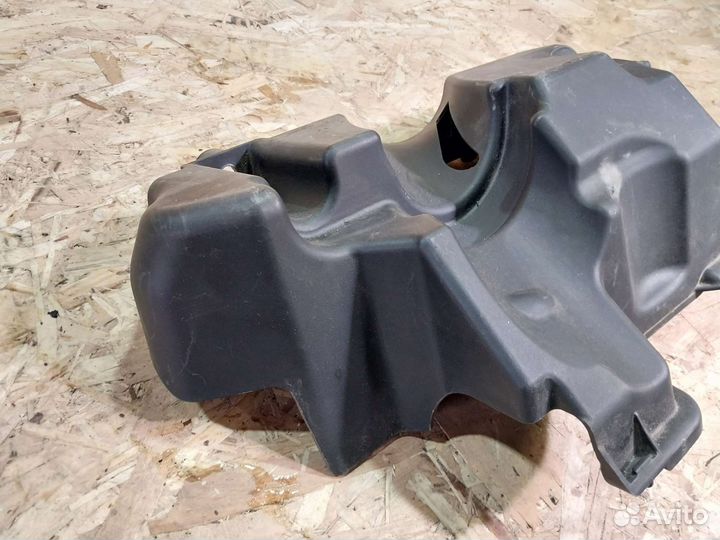 Крышка двигателя Renault Megan 2 кожух форсунок