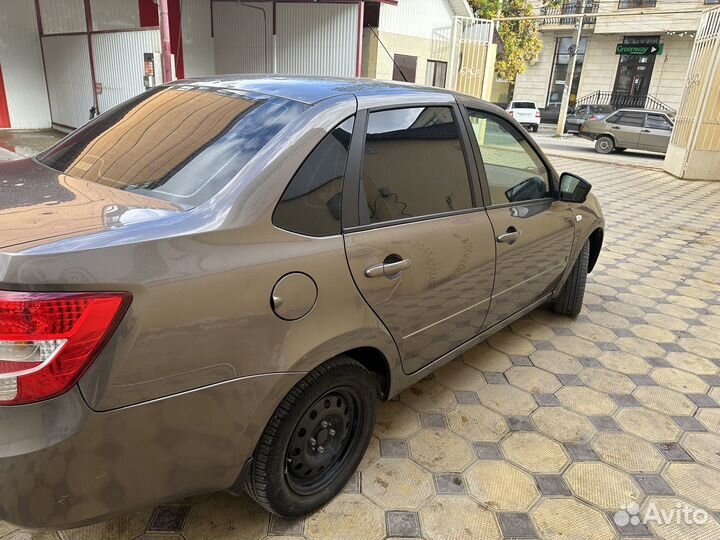 LADA Granta 1.6 МТ, 2017, 181 000 км