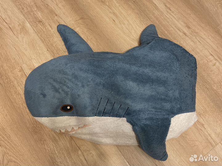 Акула IKEA блохэй