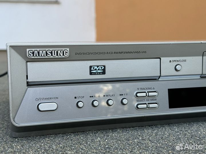 DVD-плеер Samsung SV-DVD20