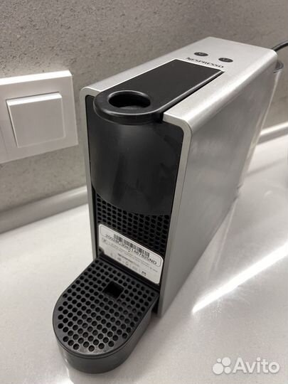 Капсульная кофемашина nespresso essenza mini c30