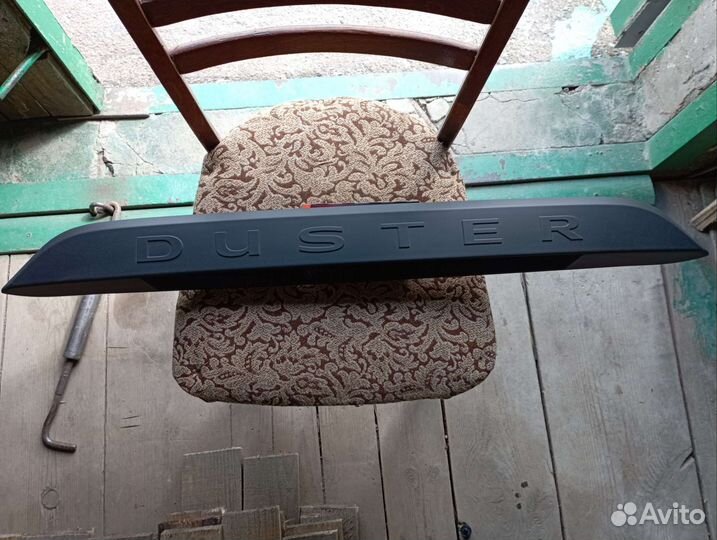 Накладка крышки багажника рено дастер 2021г