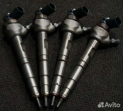 Форсунки 0445110369/03L130277J Volkswagen Tiguan