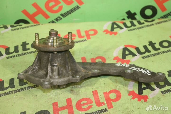 Помпа toyota regius RCH41W 3RZ-FE
