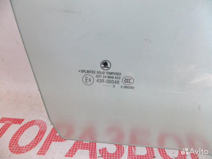 Стекло двери задней правой для Skoda Octavia 2 20