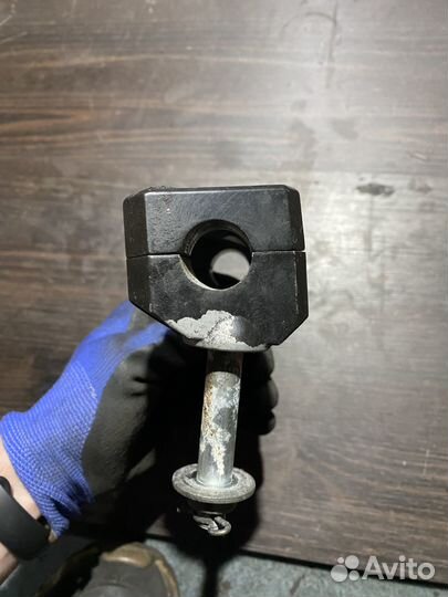 Стойки руля для Kawasaki Z750 04-05