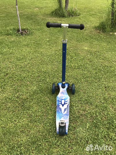 Самокат детский трехколесный