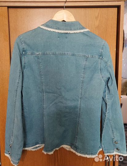 Джинсовая куртка