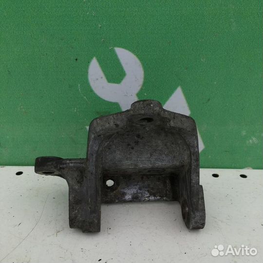 Кронштейн генератора Сузуки Гранд Витара