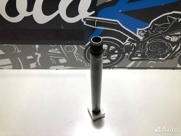 Ось заднего колеса Yamaha YZF 1000 R Thunderace