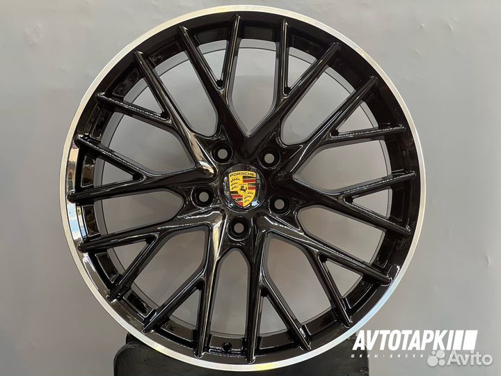 Диски литые R21 на Porsche Pamamera