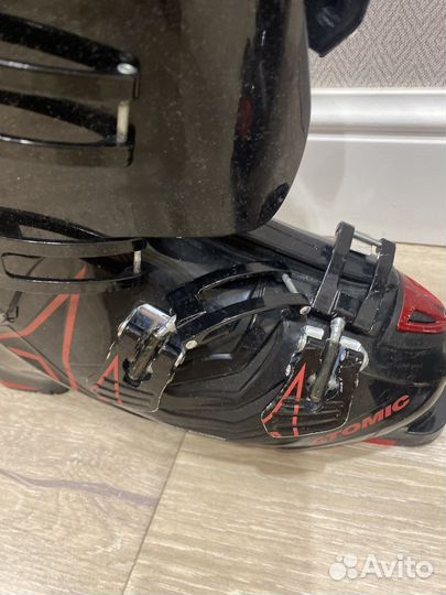 Ботинки для горных лыж