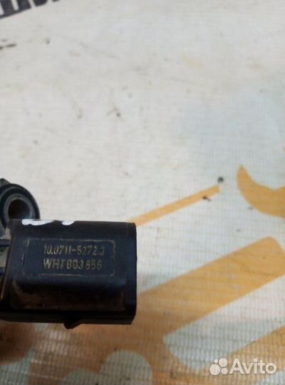 Датчик ABS передний правый Volkswagen Passat B7