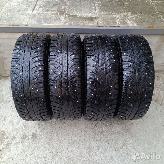 Firestone Ice Cruiser 7 215/65 R16