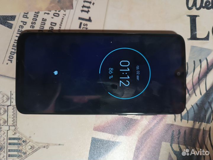 Продам телефон Moto g7