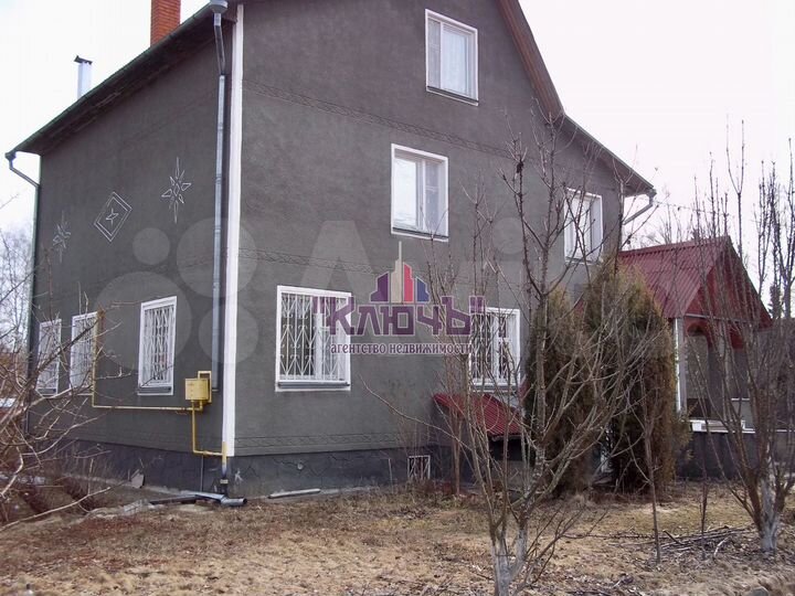 Дом 330 м² на участке 15 сот.