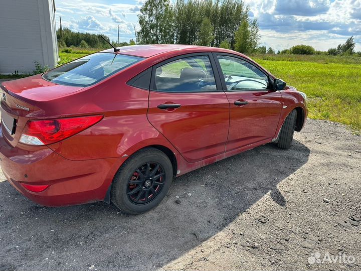 Hyundai Solaris 1.4 МТ, 2011, 210 000 км