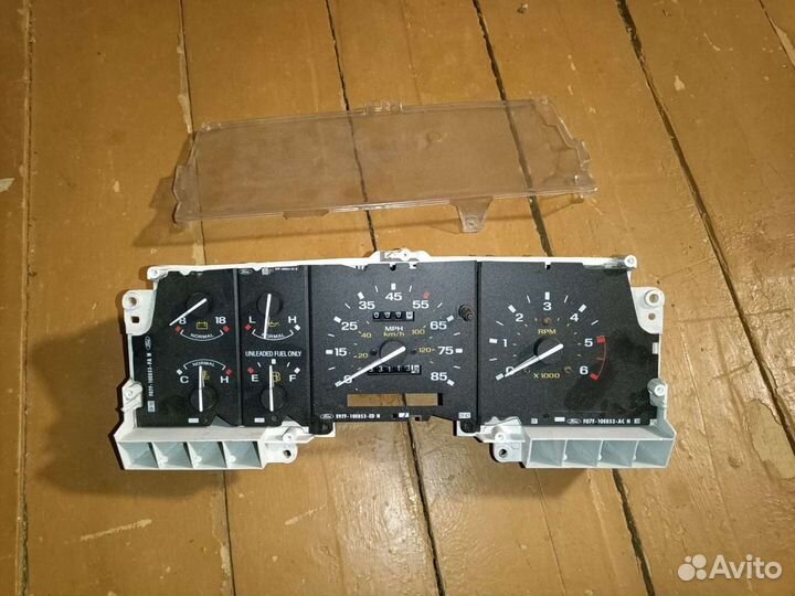 Приборная панель Ford Explorer 1990-1994