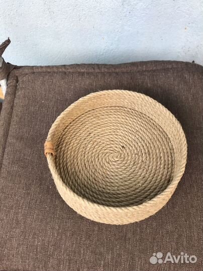 Корзинка джутовая