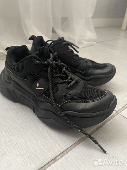 Кросовки tamejump