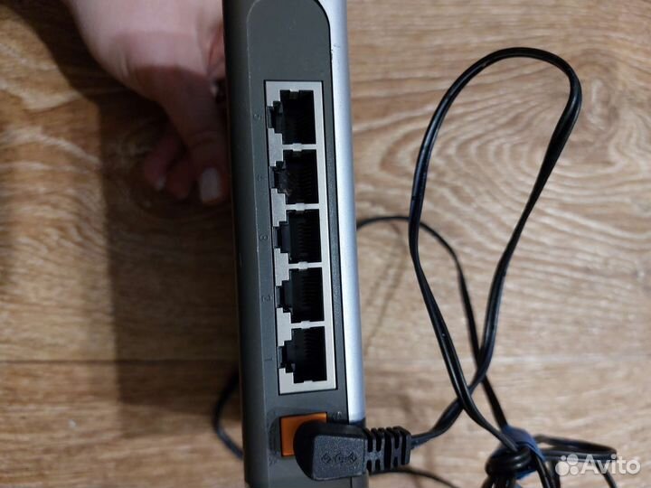 Тупой свитч D-Link