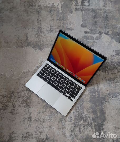 Apple MacBook Air 13 2020 m1 8gb 256 123 цикла 97%