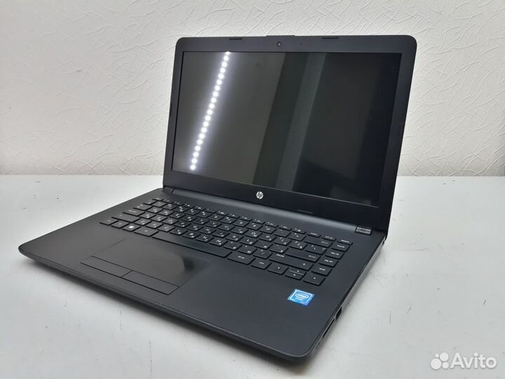 Ноутбук для дома и офиса HP 14-bs000ur