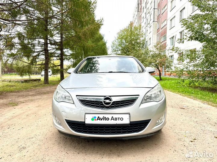 Opel Astra 1.4 МТ, 2012, 127 500 км