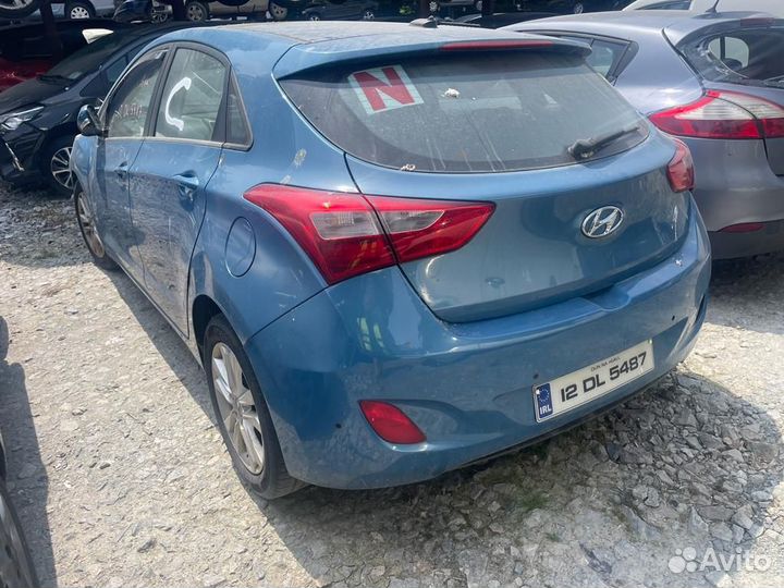 Радиатор интеркулера hyundai I30 GD 2012