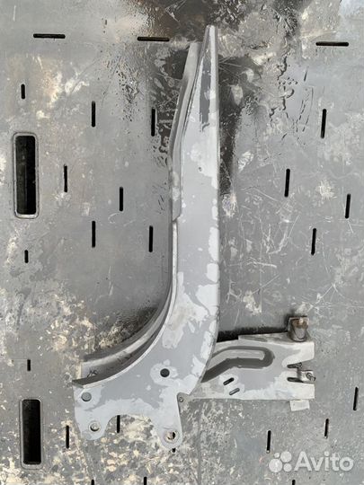 Кронштейн кабины Scania 1491018 скания