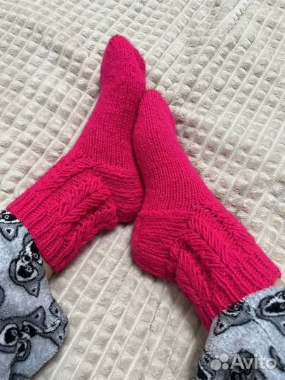 Вязанные носки женские