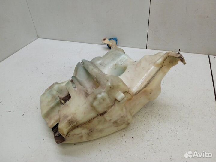 Бачок омывателя лобового стекла Mercedes-Benz