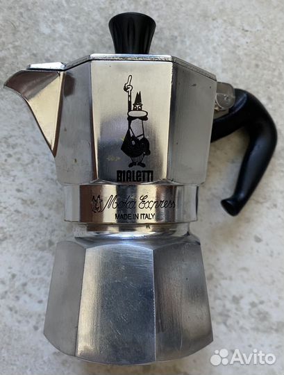 Гейзерная кофеварка bialetti