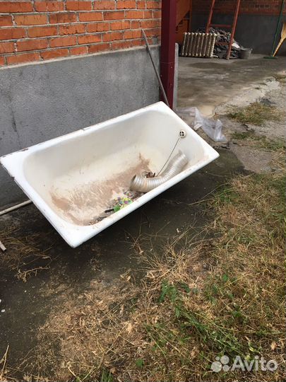 Ванна чугунная