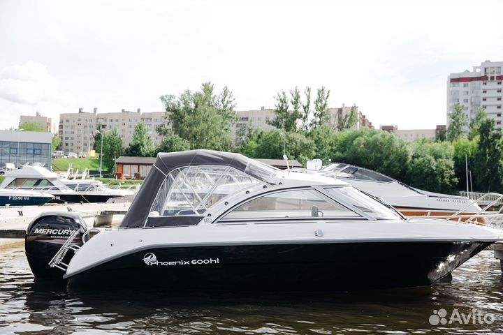 Катер Phoenix 600HT - со спальным местом