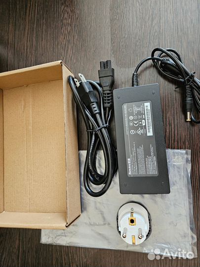Зарядное устройство для ноутбука