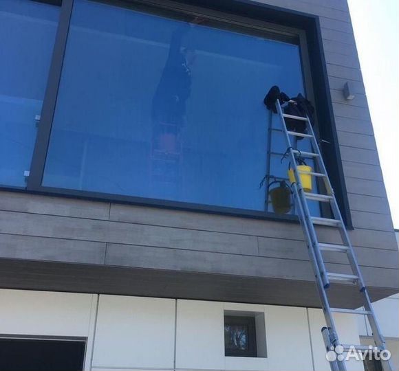 Мойка окон витрин в квартире, офисах, коттеджах