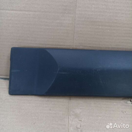 Молдинг двери задней левой Renault Logan 1