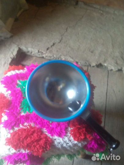 Лампа синего цвета