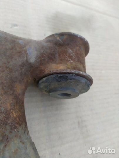 Рычаг левый Volkswagen Passat B7 B7 cdab 2011