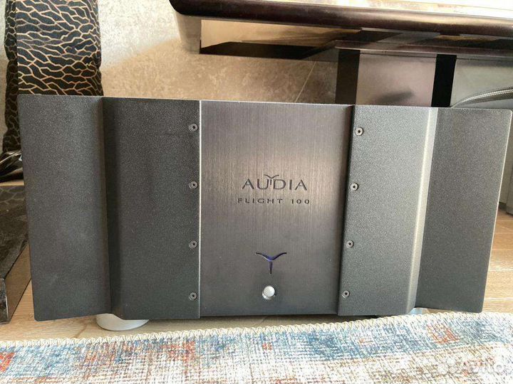 Усилитель Audia Flight FL100